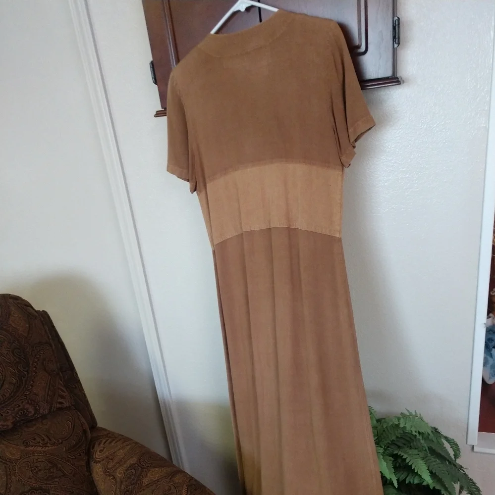 Country Wear Dress - Picture 4 of 5